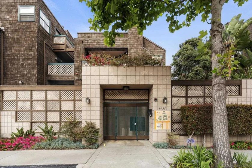 4435 Nobel Drive #11 photo 2
