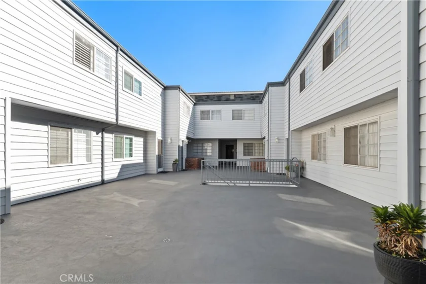 941 Elm #16 photo 33