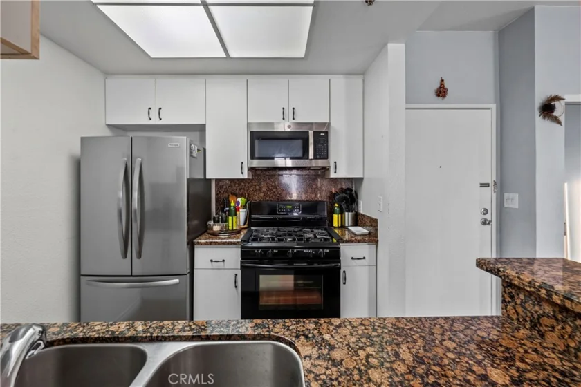 19350 Sherman Way. #328 photo 7