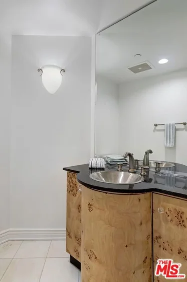 430 N Oakhurst Drive #202 photo 26