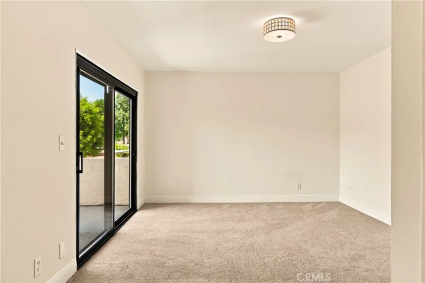 6716 Clybourn photo 22