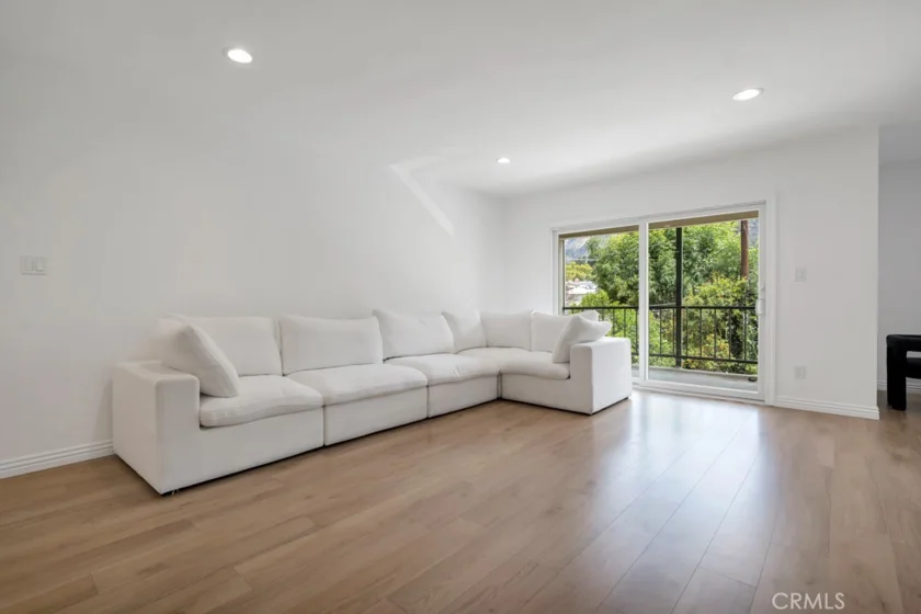1015 N Michillinda #302 photo 3