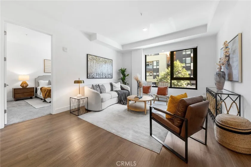 709 E Walnut Street #214 photo 24