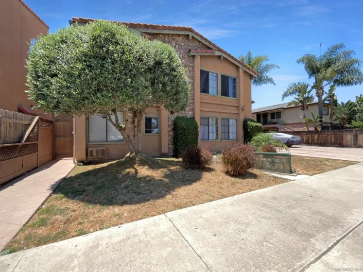 4520 51st Street #5 photo 1