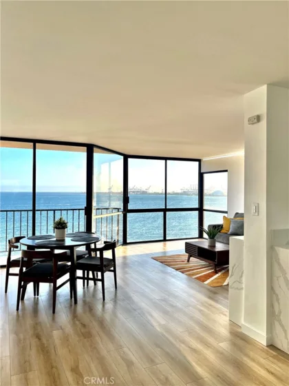 1750 E Ocean Boulevard #711 photo 1