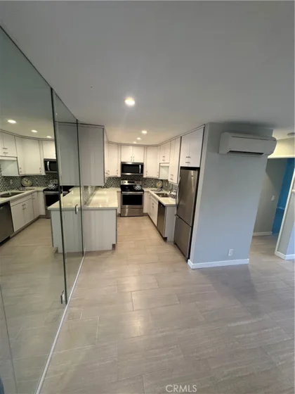 6330 Genesee Avenue #103 photo 1