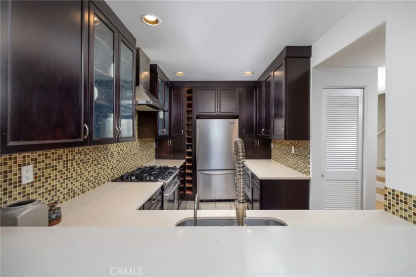 520 S Barrington Avenue #116 photo 11