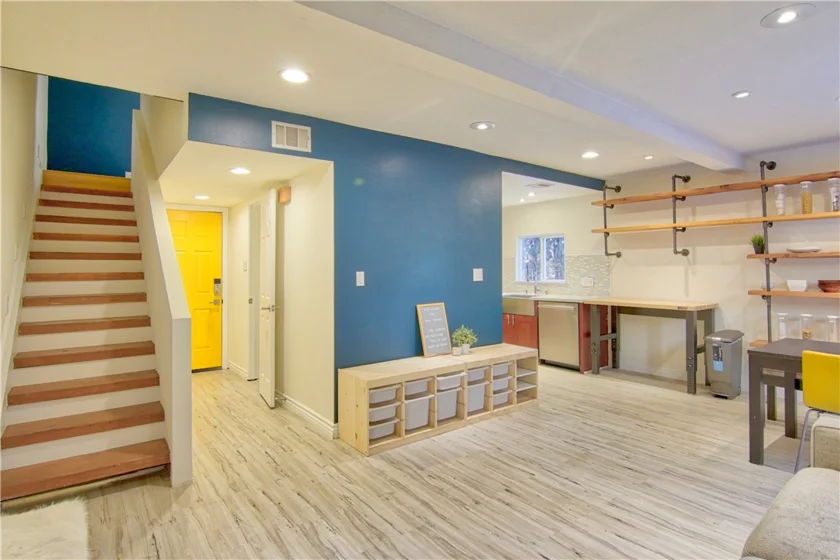 1415 El Sereno Avenue #6 photo 1