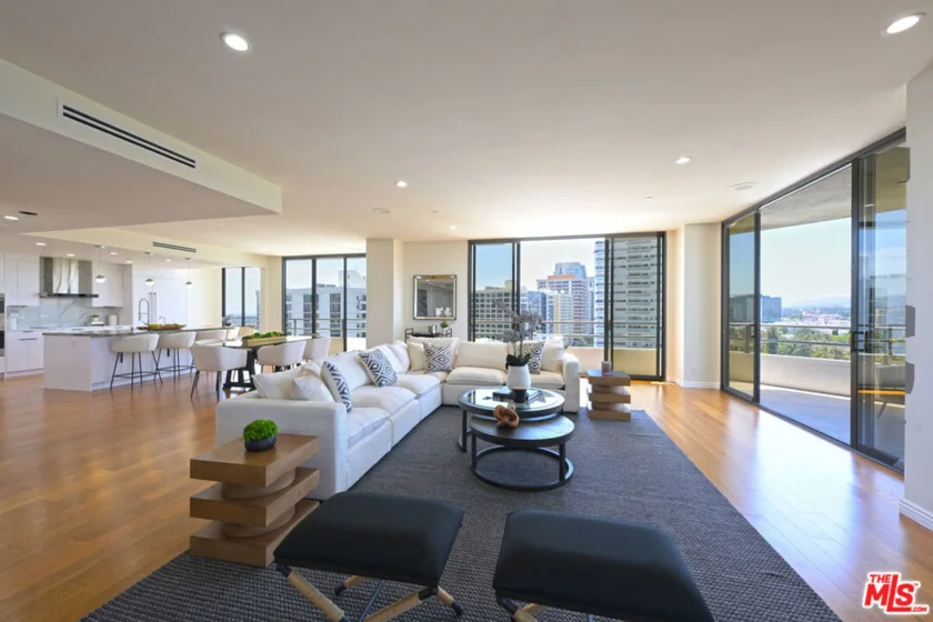 10601 Wilshire Boulevard #1404 photo 1