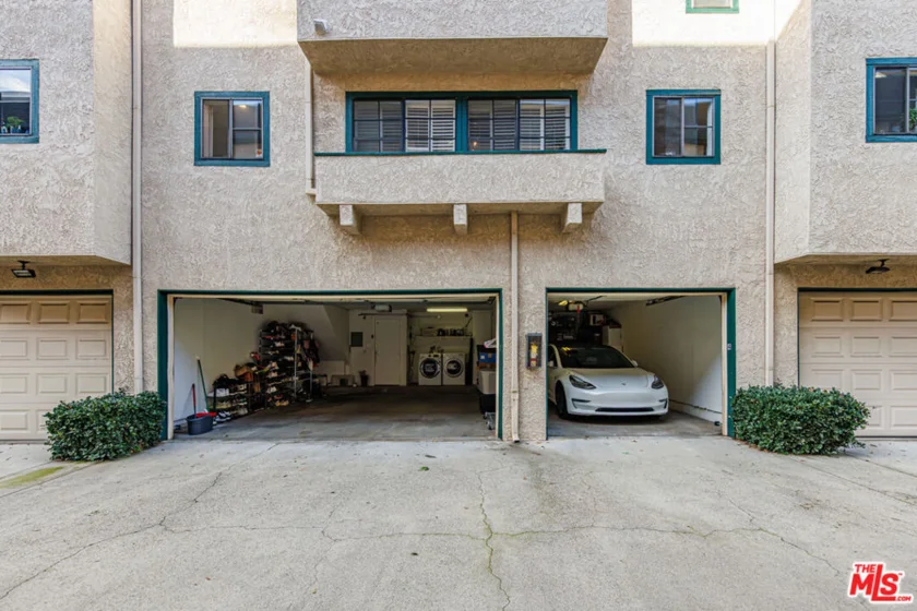 170 N Sierra Bonita Avenue #4 photo 35
