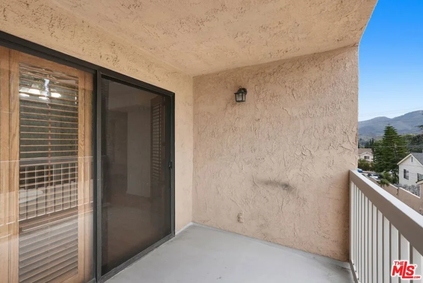 3245 Altura Avenue #8 photo 18