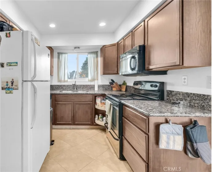 855 N Lemon Street #6 photo 6