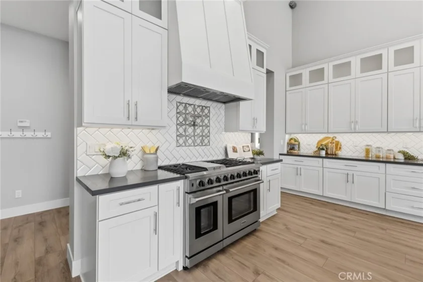24940 Hayes photo 29
