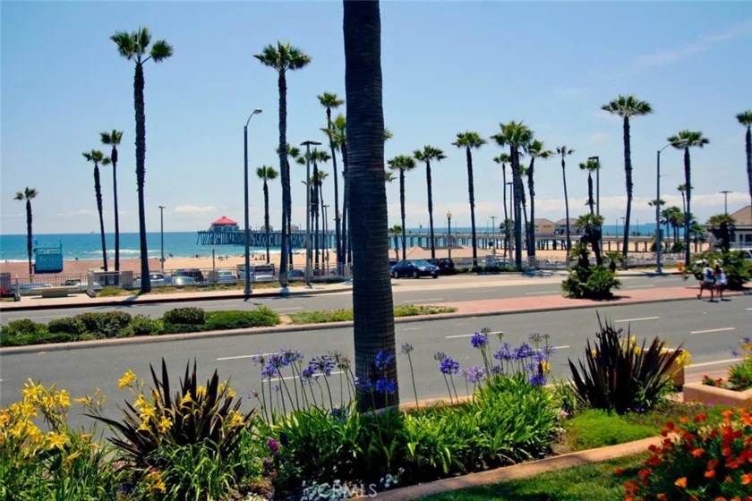 200 Pacific Coast Highway #329 photo 30