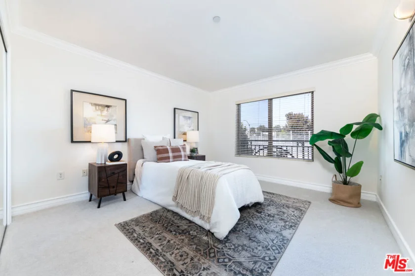1417 S Westgate Avenue #201 photo 12