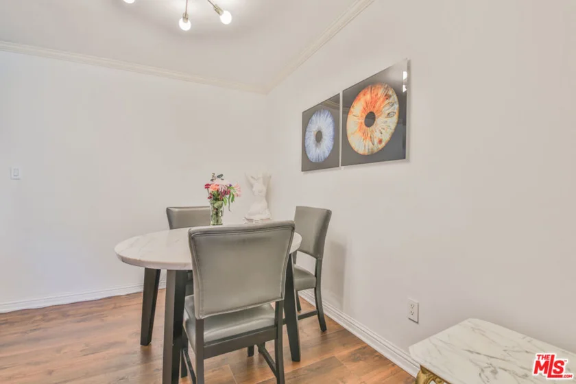 625 N Flores Street #102 photo 14