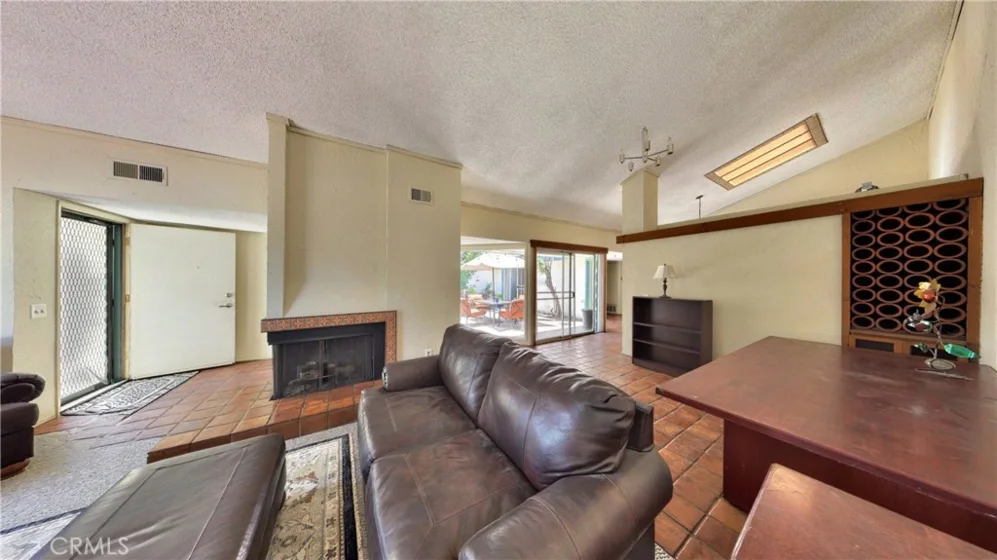 6949 Danvers photo 5