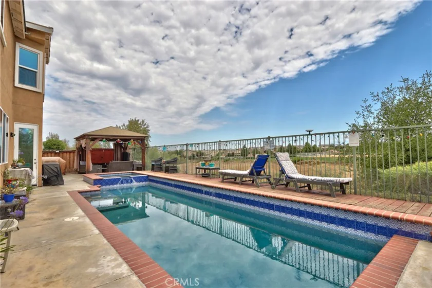 31880 Serrento photo 38