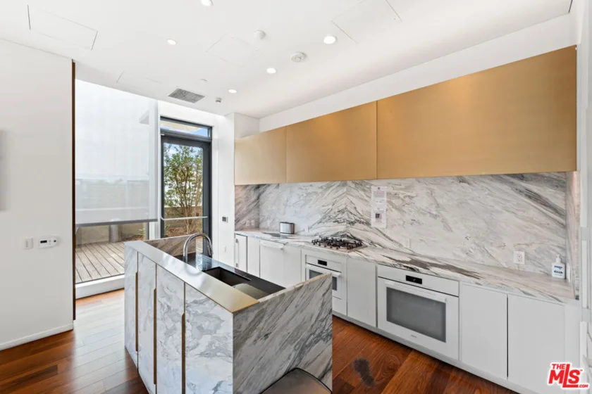 889 Francisco Street #3401 photo 45