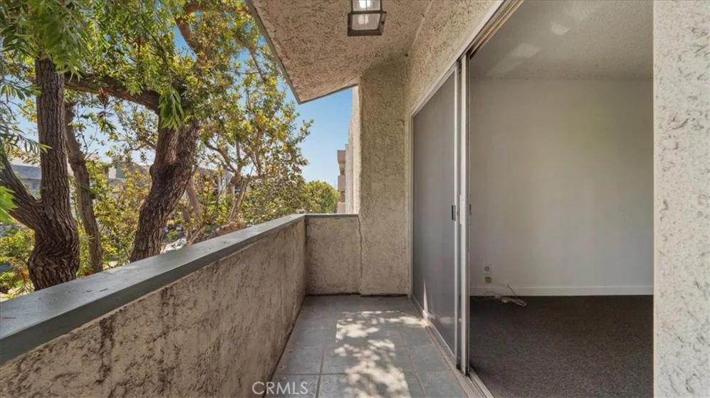 3649 Glendon Avenue #202 photo 6