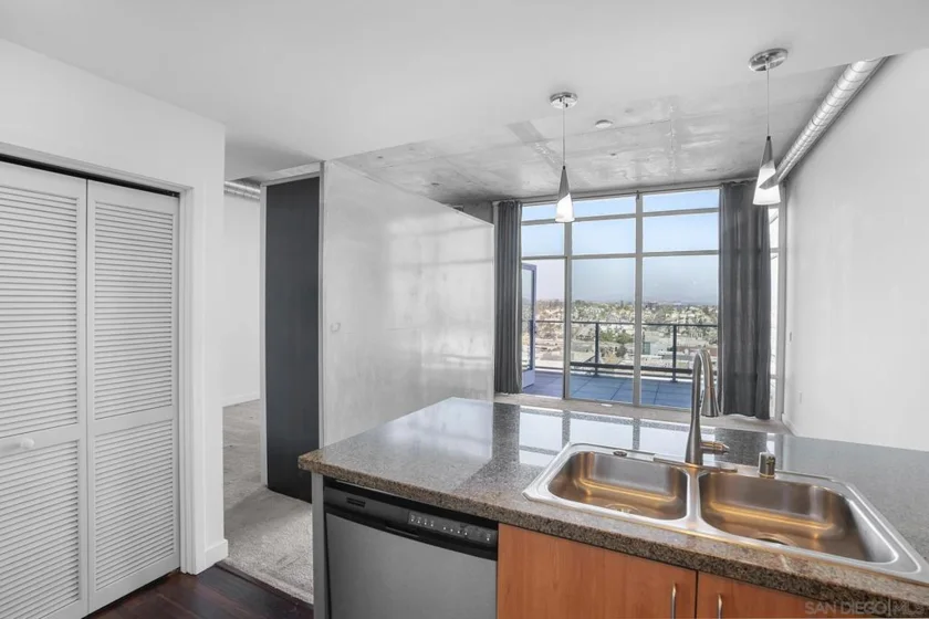 1080 Park Boulevard #1907 photo 15