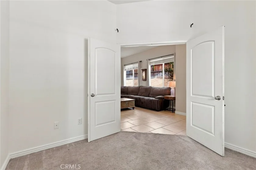 38931 Huddlestone Court photo 14