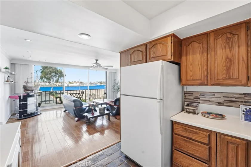 383 Bay Shore Avenue #307 photo 4