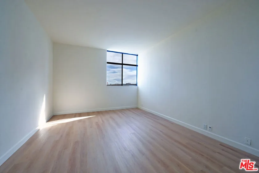 10535 Wilshire Boulevard #1803 photo 28