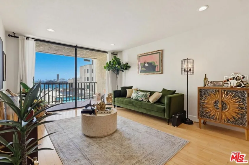 1140 E Ocean Boulevard #220 photo 11