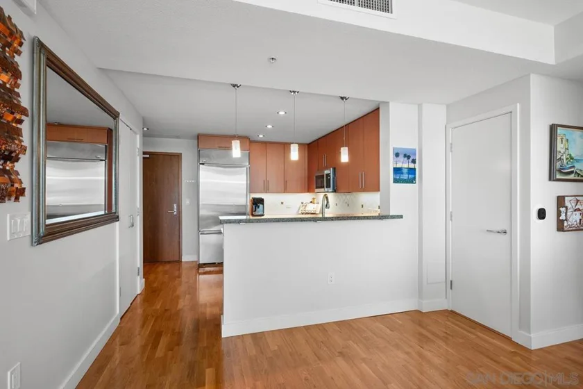 325 7th Avenue #1102 photo 4