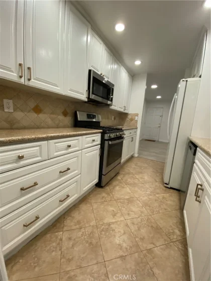 18645 Hatteras Street #278 photo 10