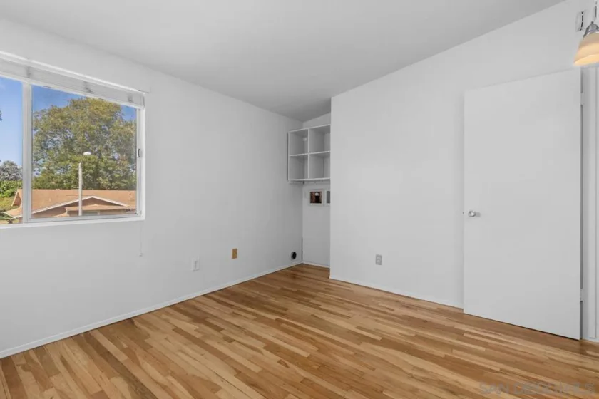 5710 Ferber Street photo 23