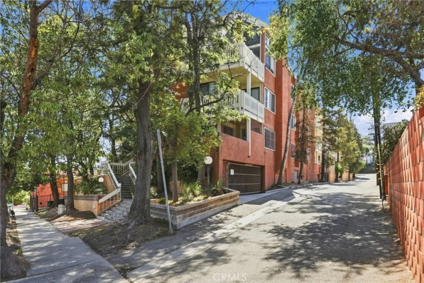 3315 Griffith Park Boulevard #109 photo 17