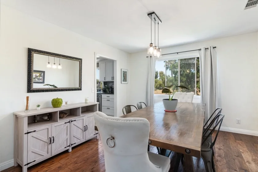 40575 Calle Fiesta photo 6