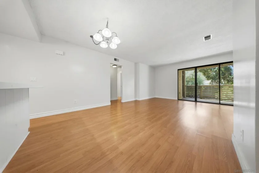 1257 E Grand Avenue ##D photo 3