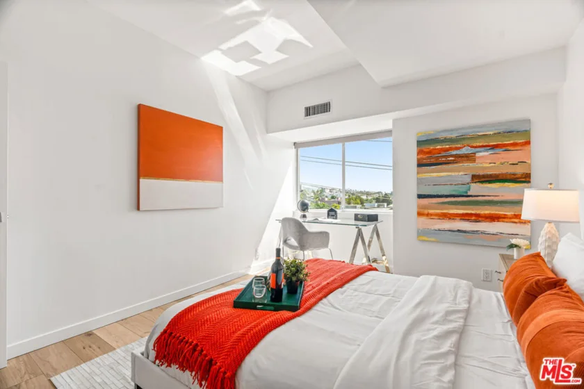 1155 N La Cienega Boulevard #508 photo 20