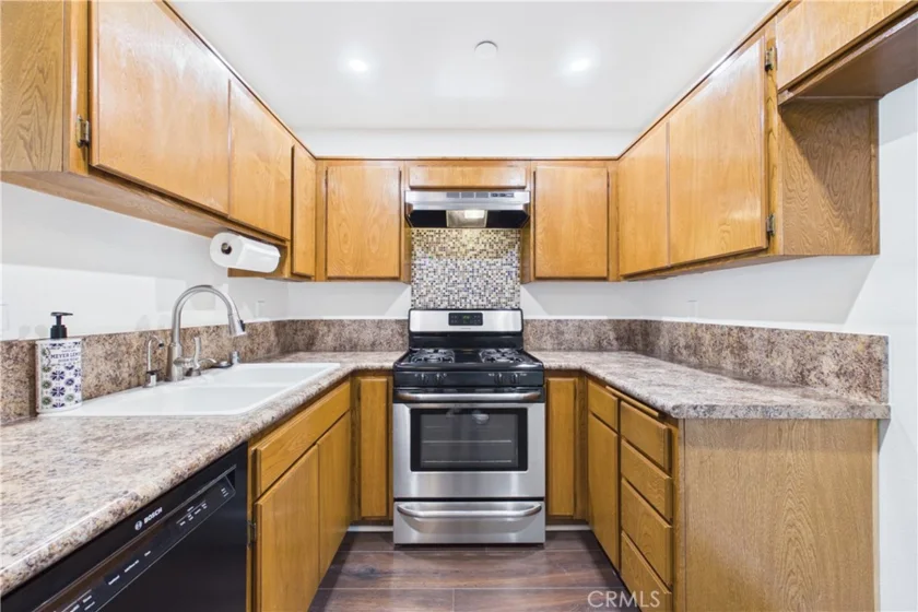 7735 Briarglen #D photo 5