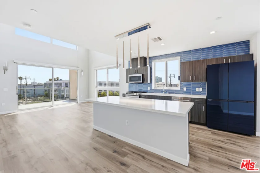 4140 Glencoe Avenue #516 photo 3