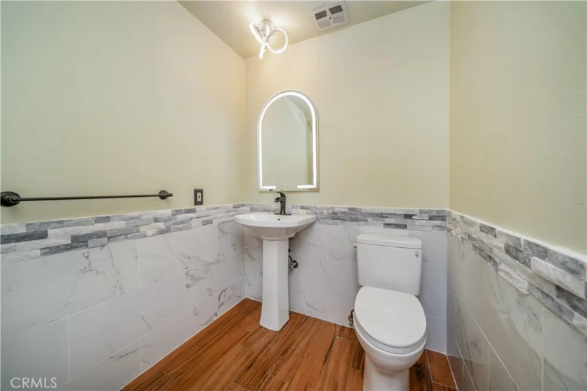 14947 Dickens Street #3 photo 7