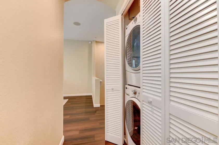 2591 Escala Circle photo 11