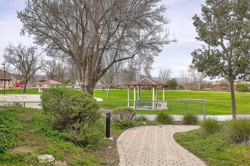 44972 Bellflower photo 19