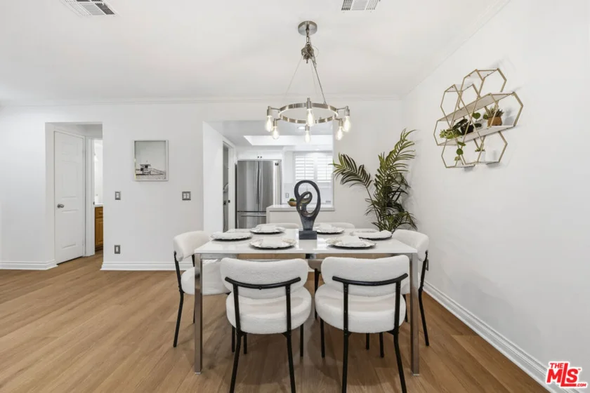 4164 Tujunga Avenue #103 photo 12