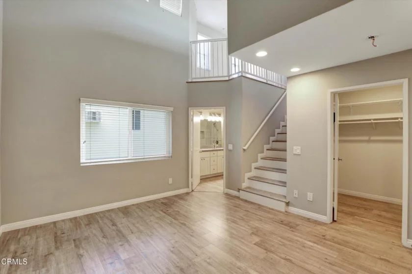 719 E Tujunga #D photo 30