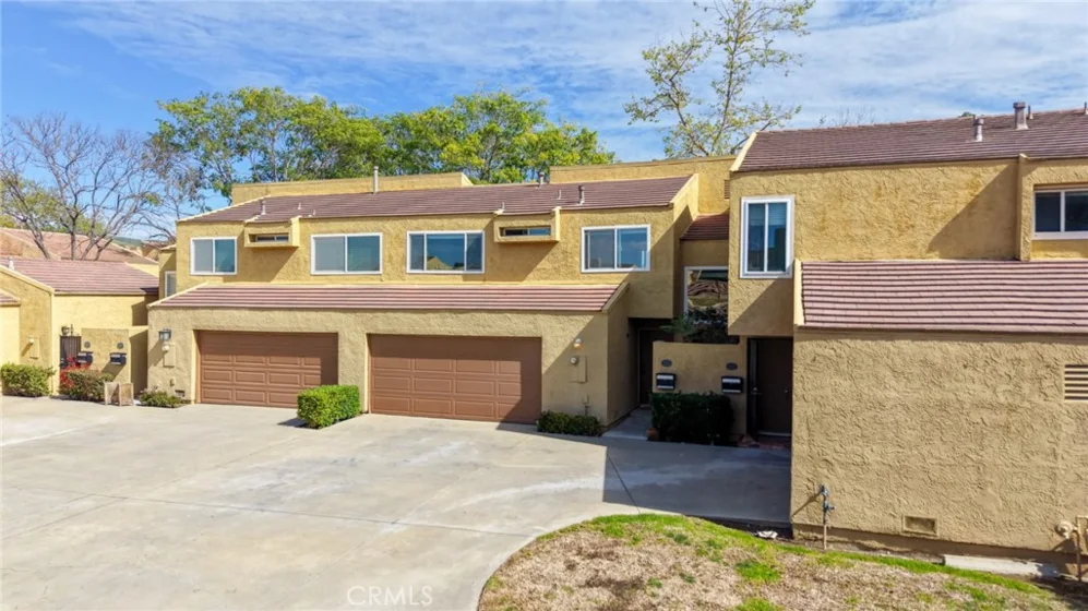 4842 Carmonita Lane photo 1