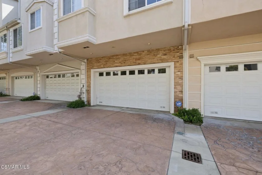 4106 W Kling Street photo 25