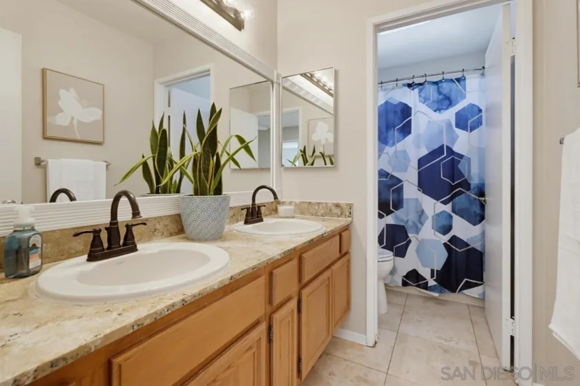 8391 Suntree Place photo 22