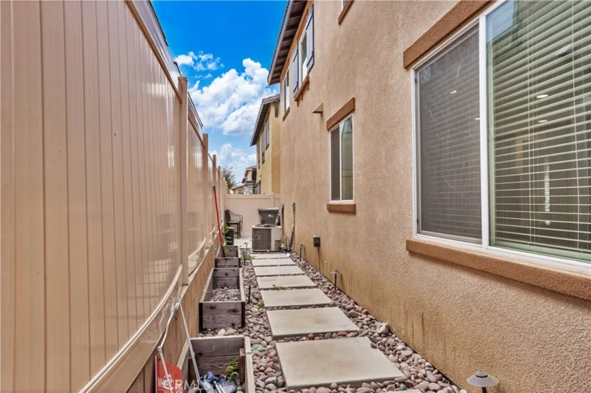24280 White Willow photo 28