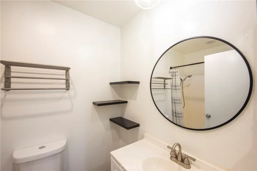 497 S El Molino Avenue #205 photo 16