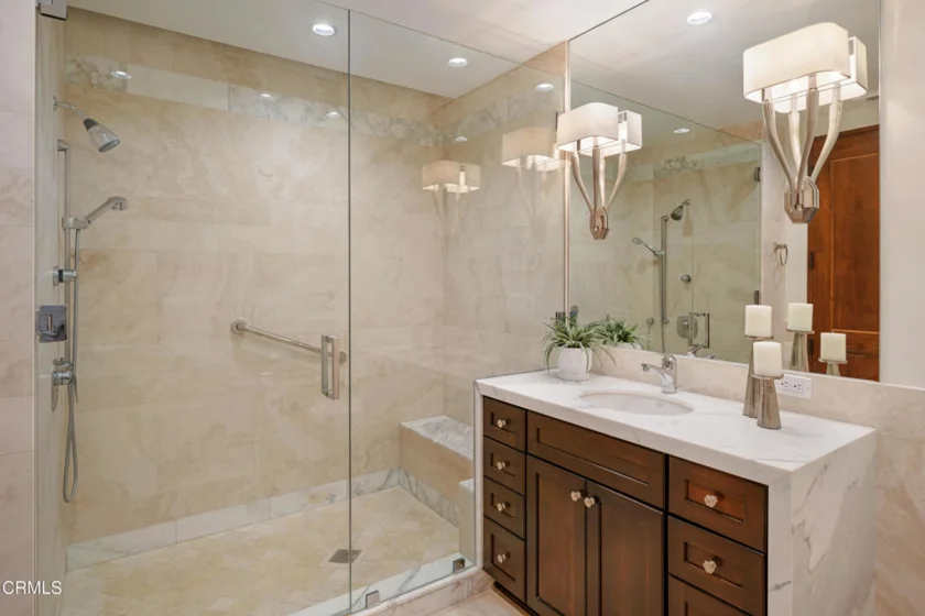 345 E Colorado Boulevard #302 photo 36