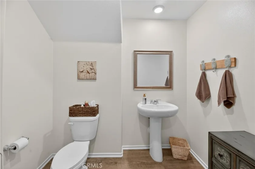 28451 Partridge #1703 photo 3